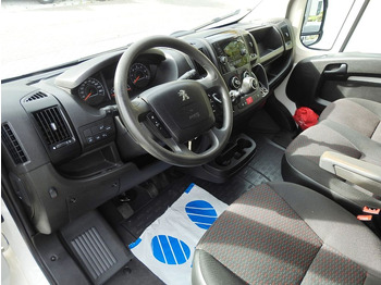 Легка бортова вантажівка, Вантажопасажирський фургон Peugeot BOXER PRITSCHE DOPPELKABINE DOKA 7 SITZE: фото 2