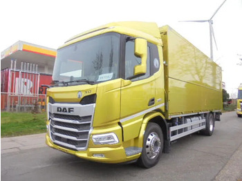 Вантажівка з закритим кузовом DAF XD 370