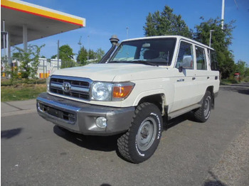 Легковий автомобіль TOYOTA Land Cruiser