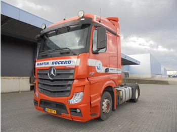 Тягач MERCEDES-BENZ Actros 1842