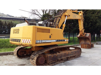 Гусеничний екскаватор LIEBHERR R 932