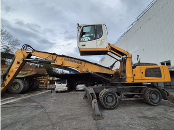 Перевантажувач LIEBHERR LH 30 M