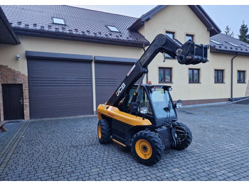 Навантажувач телескопічний JCB