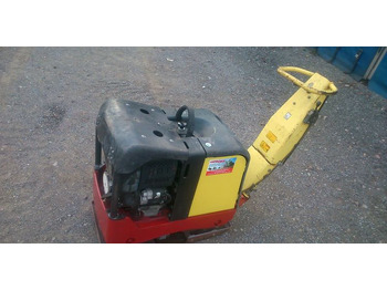 Віброплита DYNAPAC