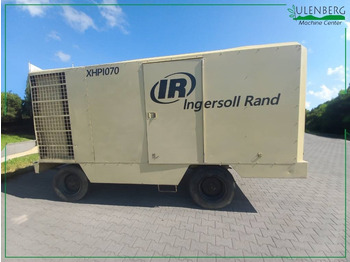 : фото в шапці сторінки