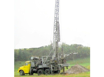 Бурова установка TATRA