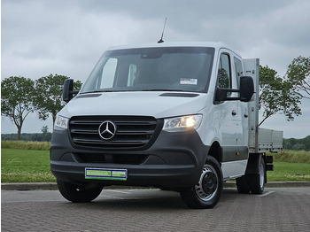 Легка бортова вантажівка MERCEDES-BENZ Sprinter 516