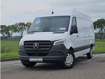Суцільнометалевий фургон MERCEDES-BENZ eSprinter