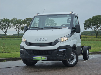 Комерційний автомобіль IVECO Daily 35s12