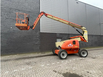 Телескопічний підйомник JLG 600AJ