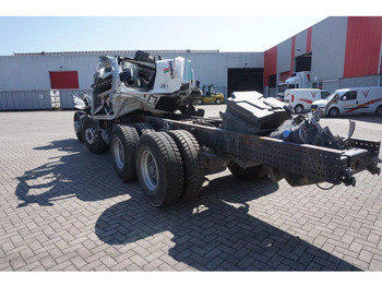 Вантажівка шасі Renault C460 / 8X4 / BIG AXLE / FULL STEEL / 2 X LENKACHSE / EURO-6 / 2022: фото 3