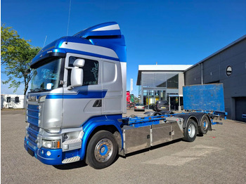 Scania R580 V8 / RETARDER / LIFT+LENKACHSE / FULL-AIR / PLATFORM 2000 KG / LEATHER / AIRCO / AUTOMATIC / EURO-6 / 2015 в лізинг Scania R580 V8 / RETARDER / LIFT+LENKACHSE / FULL-AIR / PLATFORM 2000 KG / LEATHER / AIRCO / AUTOMATIC / EURO-6 / 2015: фото 1