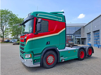 Тягач SCANIA R 580