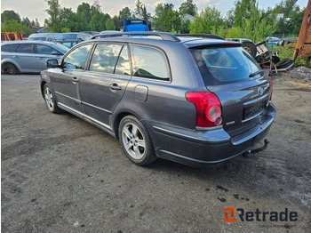 Легковий автомобіль TOYOTA