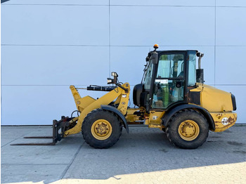 Колісний навантажувач CATERPILLAR 906H