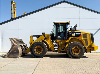Колісний навантажувач CATERPILLAR 950M