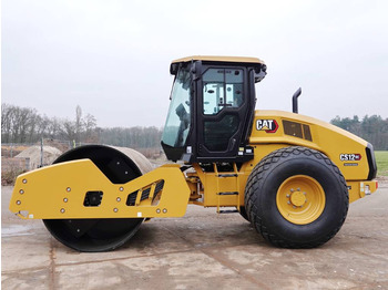 Каток CATERPILLAR CS12GC