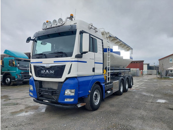 Вантажівка MAN TGX