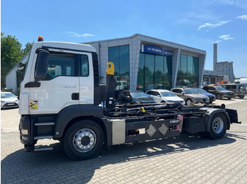 Контейнеровоз/ Змінний кузов вантажівка MAN TGS 18.320