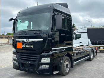 Вантажівка шасі MAN TGX 26.460