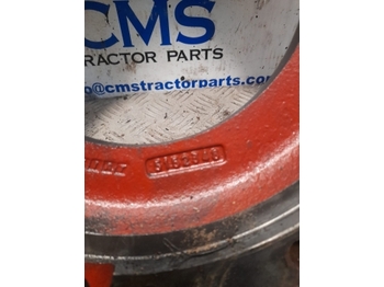 Задня вісь в категорії Трактори Fiat New Holland Tm, 60, F Ser Lhs Assistor Ram Rear Axle Plate Bracket 5152348: фото 3