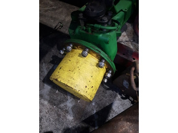 Передня вісь JOHN DEERE