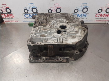 Трансмісія John Deere 6200, 6300, 6400 Powrquad Transmission Front Cover R95778, R121885: фото 3