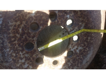 Колесо в категорії Трактори Massey Ferguson 135 Rear Wheel And Tyre 12.4/11-28. 1please Check By The Photos: фото 4