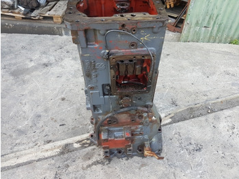 Коробка передач NEW HOLLAND