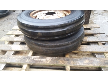 Колесо в категорії Трактори Old Stock Old Stock Wheel And Tyre Pair 1a03: фото 2