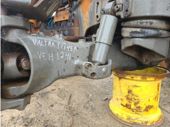 Передня вісь VALTRA