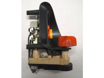 Електрична система в категорії Вантажно-розвантажувальна техніка Linde 1443605100 | Rijschakelaar Control handle Control module: фото 3 Електрична система в категорії Вантажно-розвантажувальна техніка Linde 1443605100 | Rijschakelaar Control handle Control module: фото 3