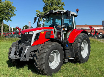 Трактор MASSEY FERGUSON 100 series