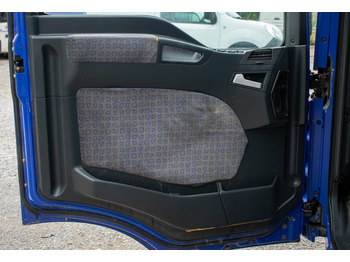 Двері та запчастини MAN TGA