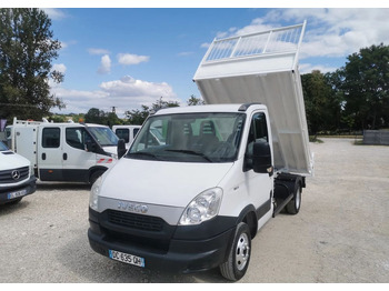 Малотоннажний самоскид IVECO Daily 35c11
