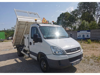 Малотоннажний самоскид IVECO Daily 35c11