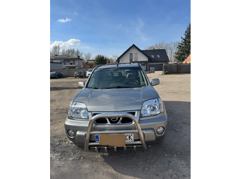 Позашляховик NISSAN