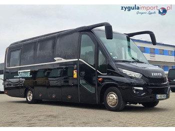 Туристичний автобус IVECO Daily 70c17