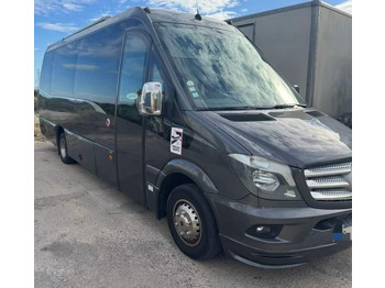 : фото в шапці сторінки