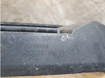 Запчастини в категорії Вантажівки MERCEDES-BENZ Mercedes-Benz Actros MP4 EURO6 emission front grille 9605001516, 9605002316, 9605001416, 9605002416, 9605001816: фото 2