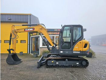 Міні-екскаватор XCMG XE60GA