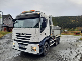 Самоскид вантажівка IVECO Stralis 560