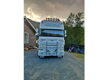 Тягач DAF XF 105 510