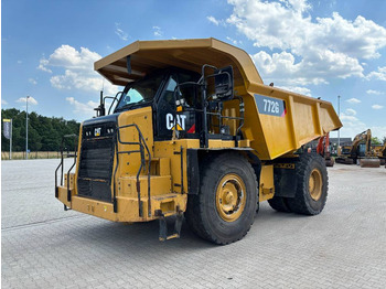 Кар'єрний самоскид CATERPILLAR 772