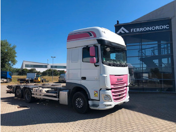 Контейнеровоз/ Змінний кузов вантажівка DAF XF 460