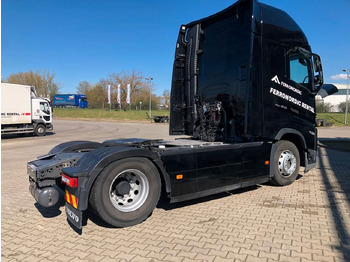 Новий Тягач Volvo FH460 XL*A.Miete*TurboComp*2Tanks*Standklima: фото 5