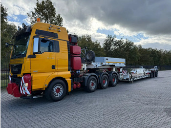 Низькорамна платформа напівпричіп GOLDHOFER STZ