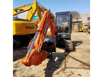 Гусеничний екскаватор DOOSAN DH60