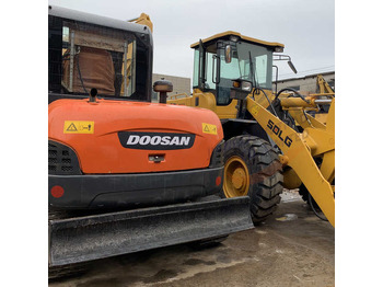Гусеничний екскаватор DOOSAN DX60