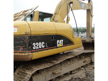 Гусеничний екскаватор CATERPILLAR 320CL